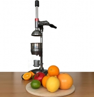 Manual  multi-fruit juicer