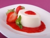 Cream (coulis) with strawberries, piping bag, ready to use